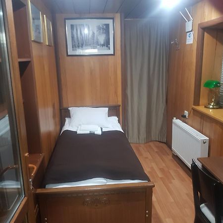 Guest House Tikhiy Dvorik Baku Exteriör bild